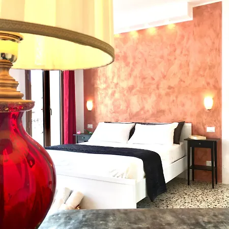 Re Borbone Vendégház 4*