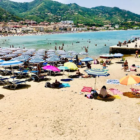 Πανσιόν Re Borbone Cefalù