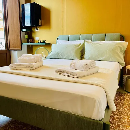 Re Borbone Πανσιόν Cefalù