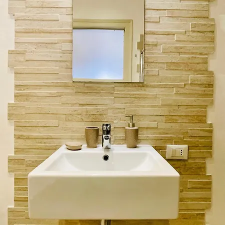 Re Borbone Гостьовий будинок 4*